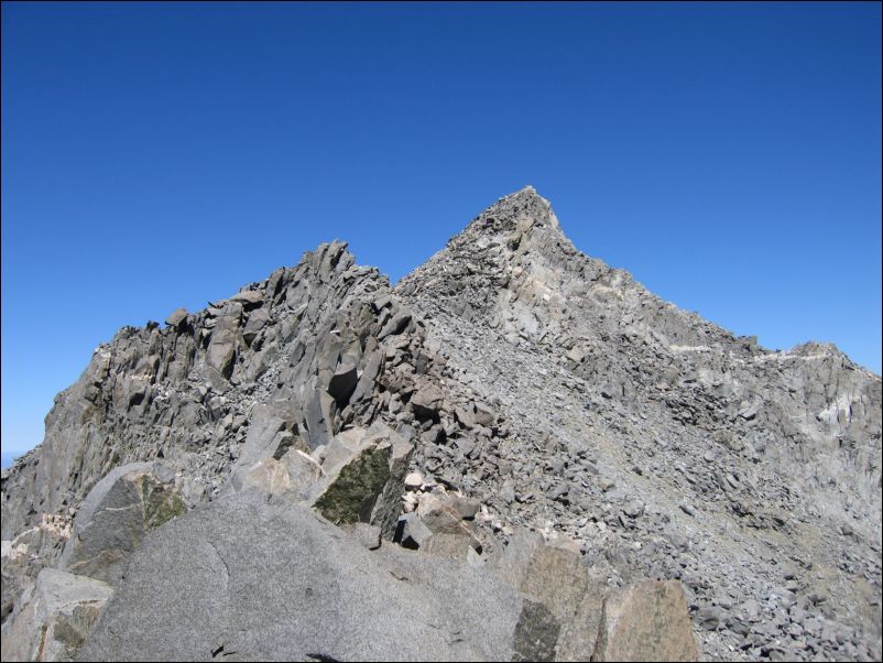 2006-09-23 Agassiz (10) finally the summit in sight